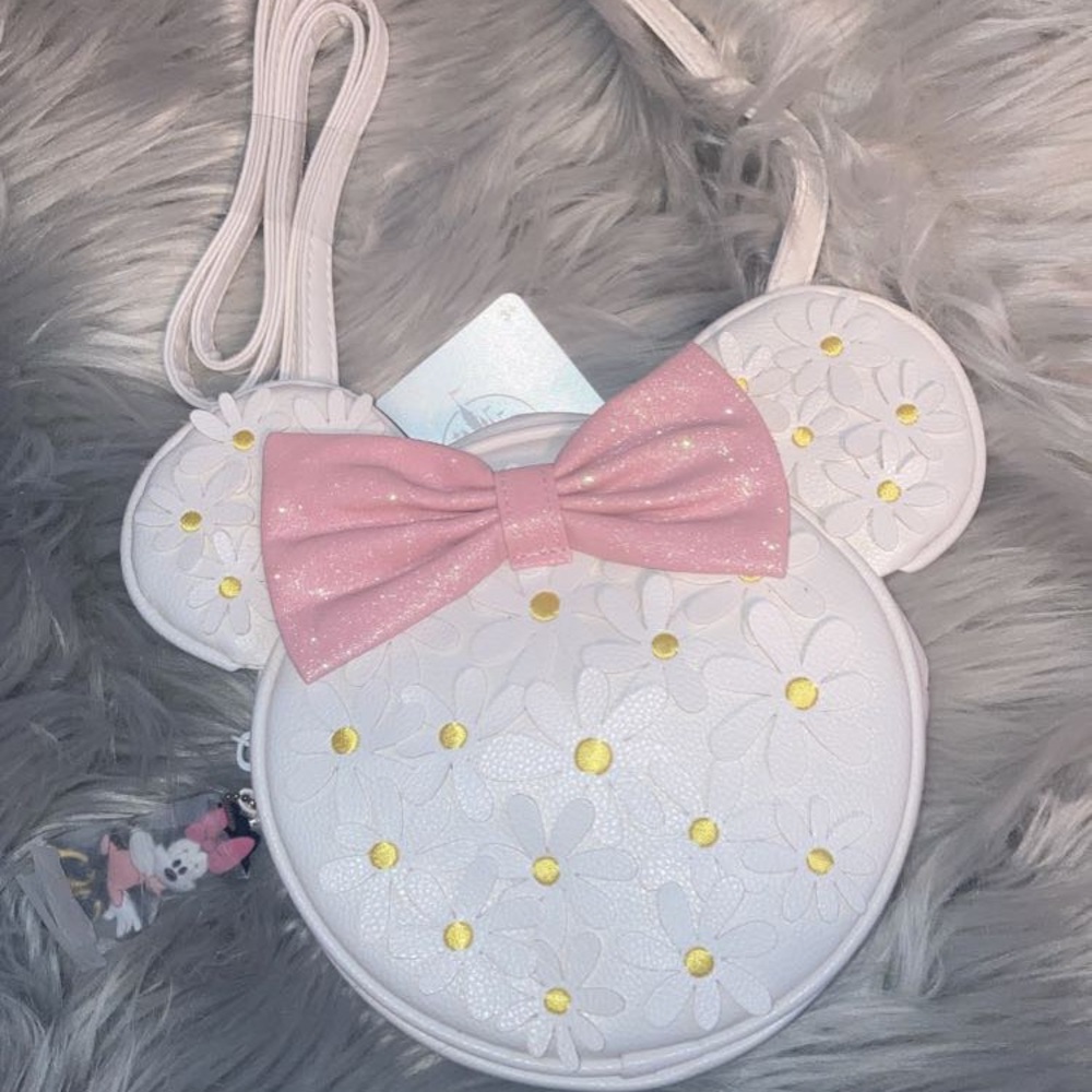 Minnie Mouse Daisy Crossbody Bag
